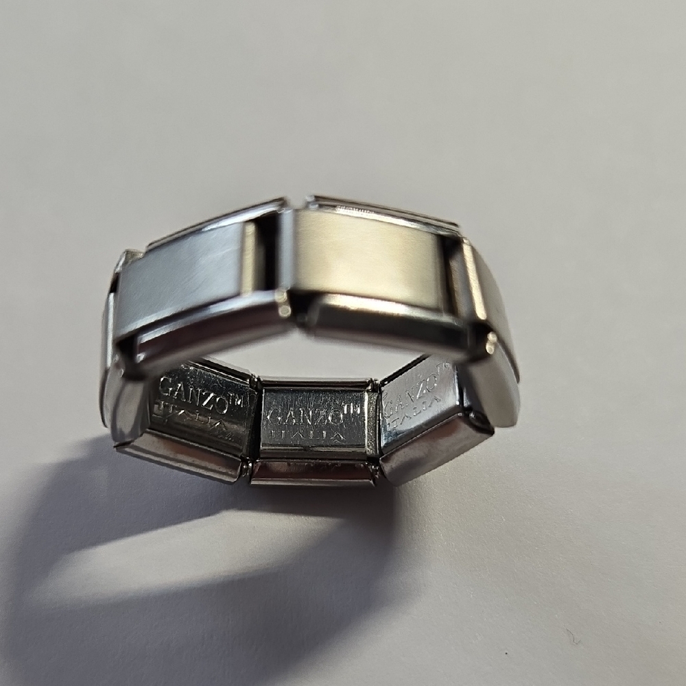 🔴Silver and Gray Stretch Bracelet
